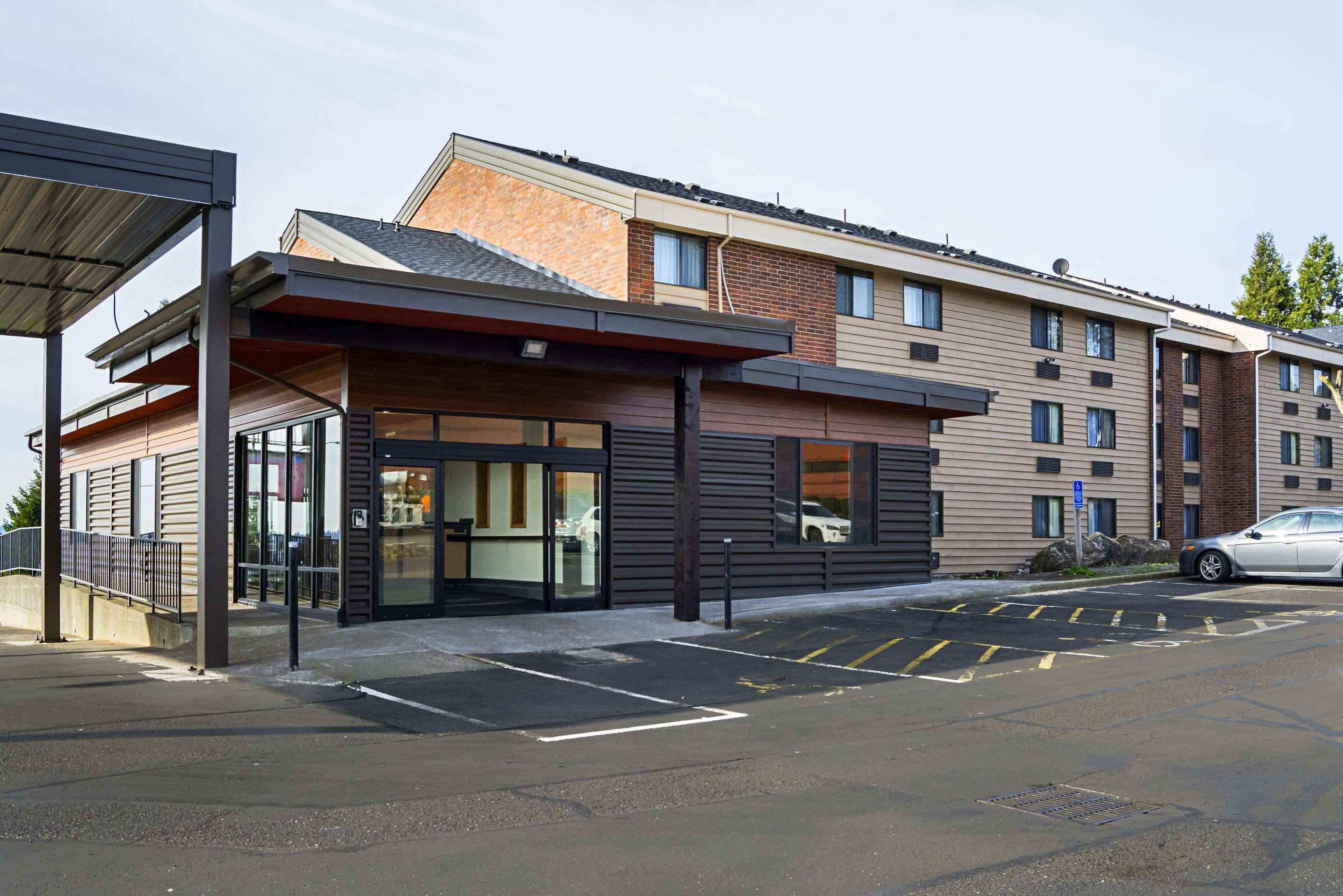 Quality Inn & Suites Clackamas - Portland Exterior photo